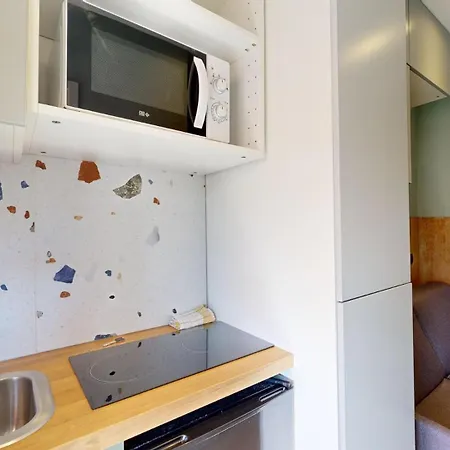 503 Pergolese - In *